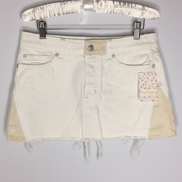 Free People Patched Up Ivory Mini Skirt 1E - Picture 2 of 6